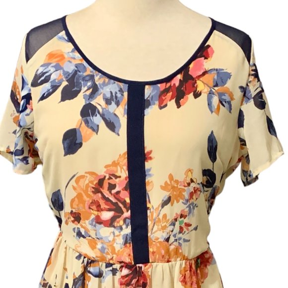 NWT Bar III Short Sleeve Floral Dress - Picture 2 of 7